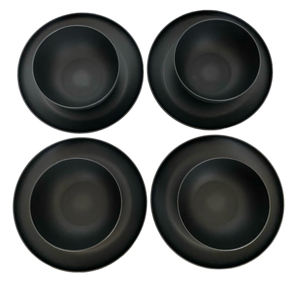8 Piece Black Plastic 4 Plates, 4 Bowls Set - Picture 6 of 6